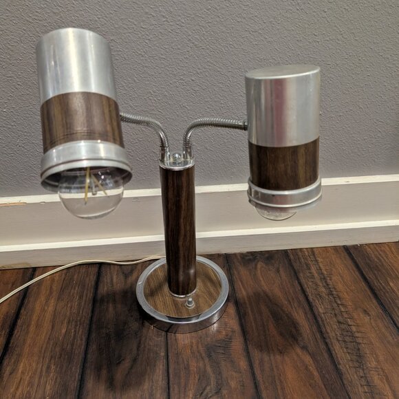 Vintage MCM Double Gooseneck Desk Table Lamp Aluminum Woodgrain 3 way Switch - Picture 12 of 14